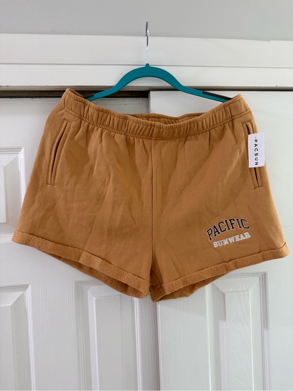 🧡 Pacific Sunwear Women's Camel/Tan Fleece Shorts 🩳